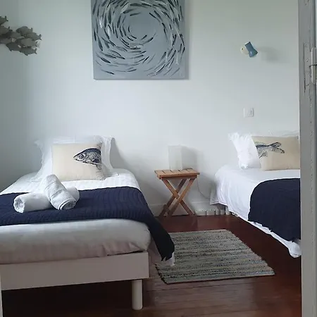 Maison De Charme Avec Vue بيت للعطل تروفيي سور مير